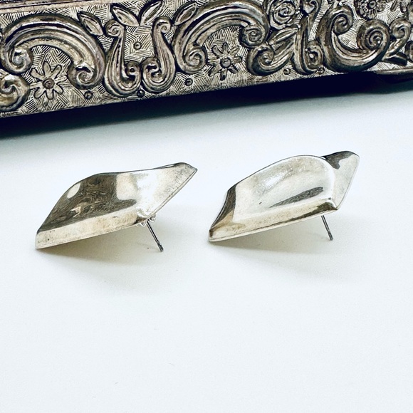 Vintage Modernist Large Silver Earrings - Picture 8 of 9